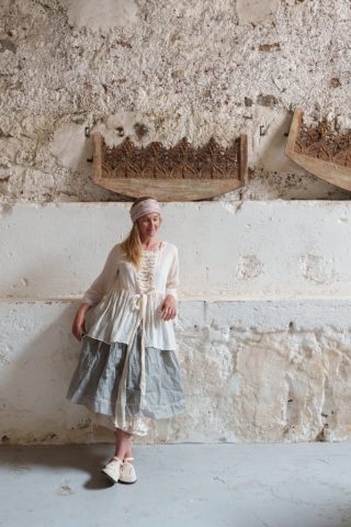 NAOKI ECRU , LOU PERLE , SANDALES ECRU, ROBERT E26.