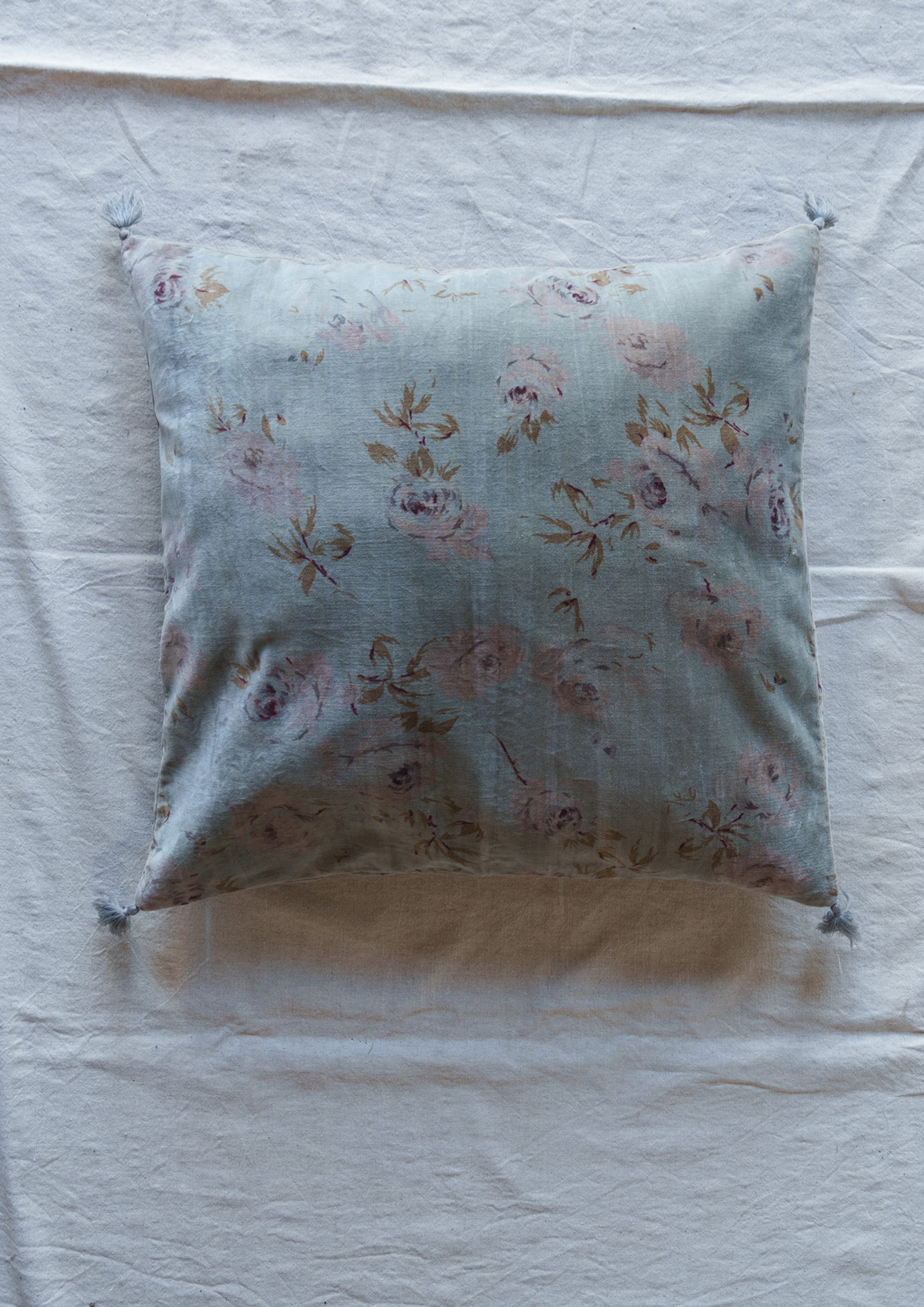 HOUSSE DE COUSSIN RIRI -FLEURS SAUGE – collection rêverie bohème